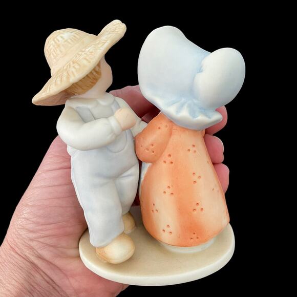 Homco Circle of Friends Bisque Figures by Masterpiece Lot of 3 Collectible 1990s - Picture 11 of 16